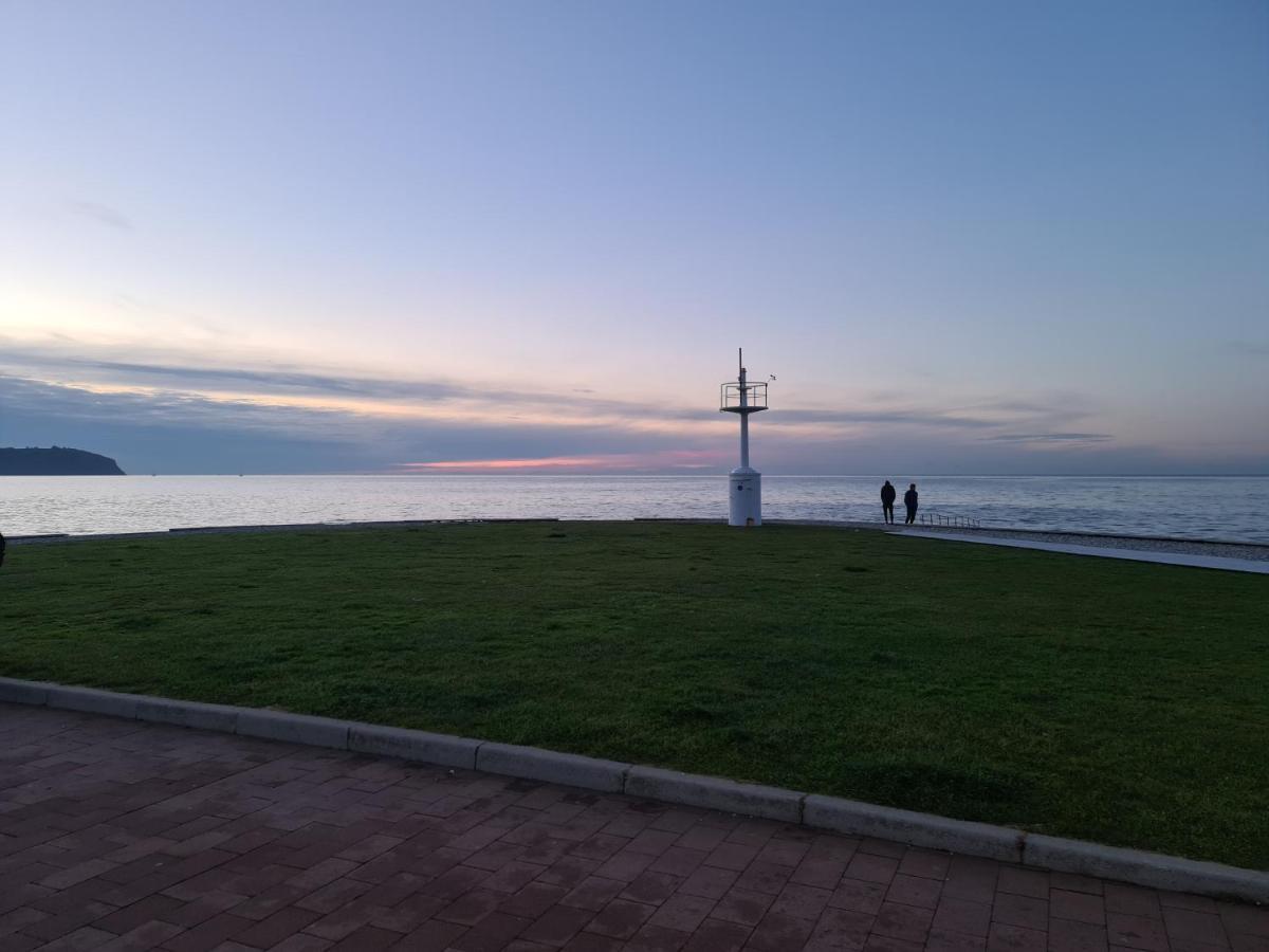 Apartma Sinitus Izola Εξωτερικό φωτογραφία