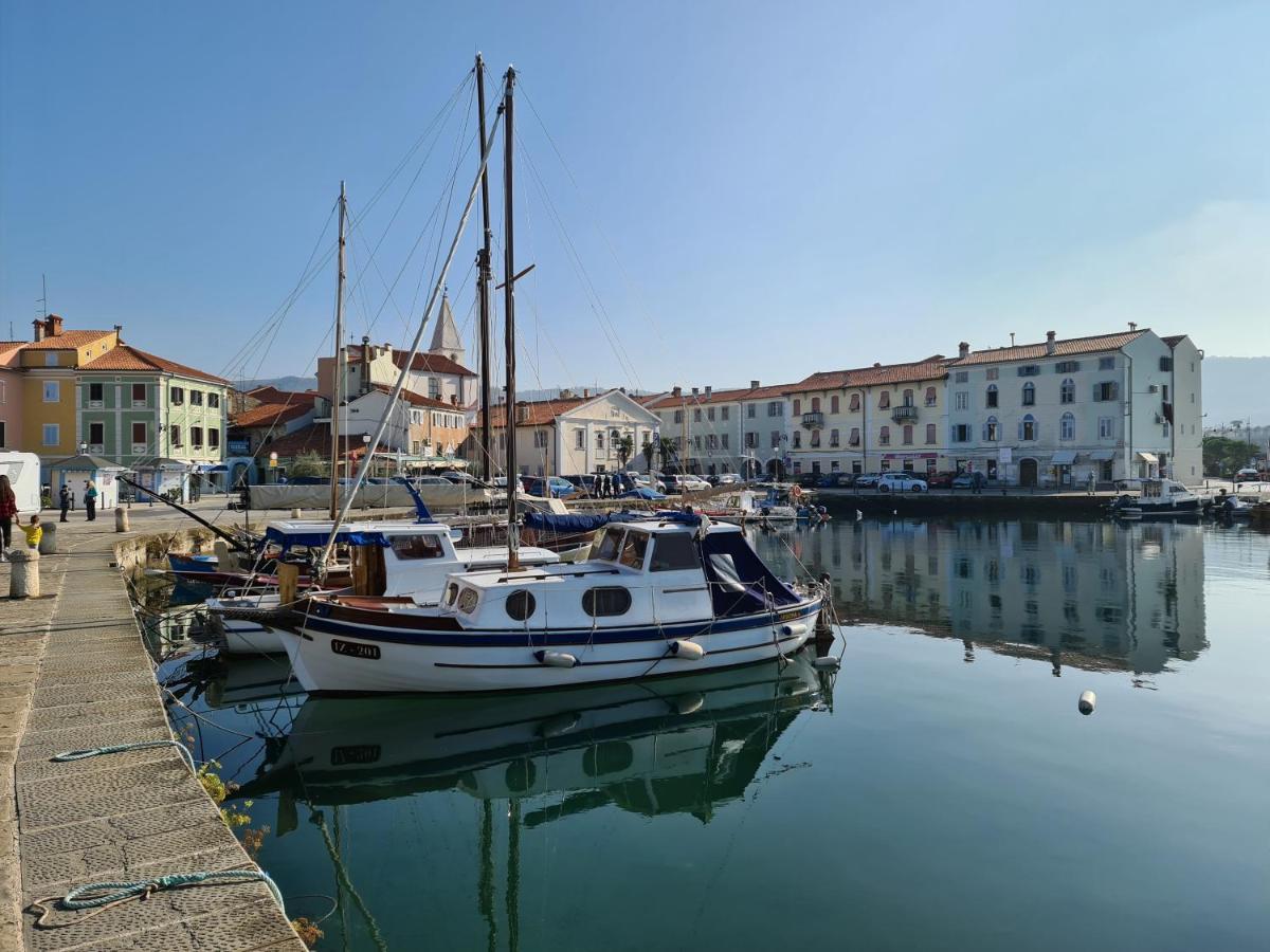 Apartma Sinitus Izola Εξωτερικό φωτογραφία