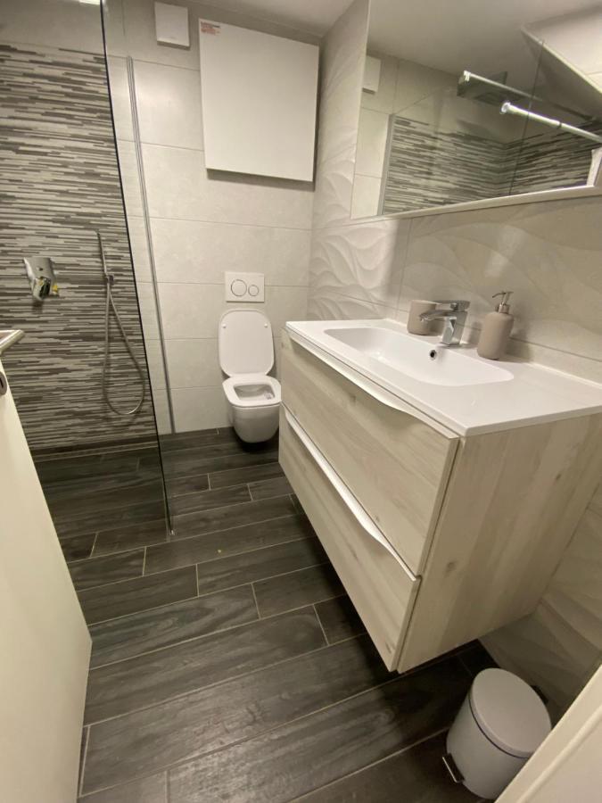 Apartma Sinitus Izola Εξωτερικό φωτογραφία