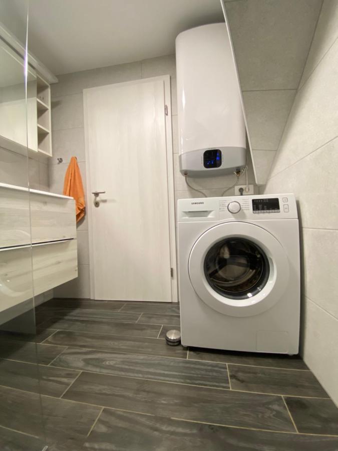 Apartma Sinitus Izola Εξωτερικό φωτογραφία