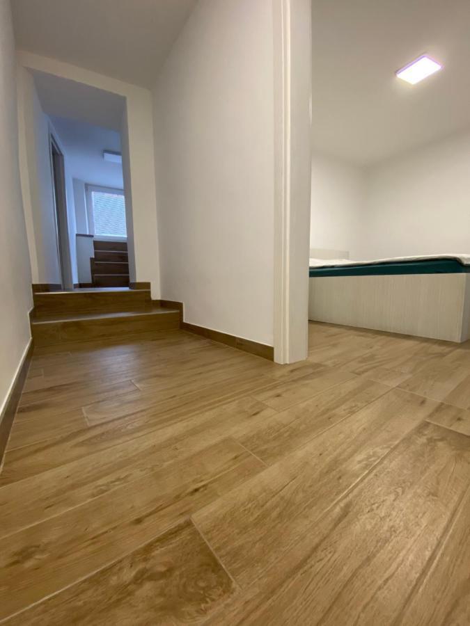 Apartma Sinitus Izola Εξωτερικό φωτογραφία
